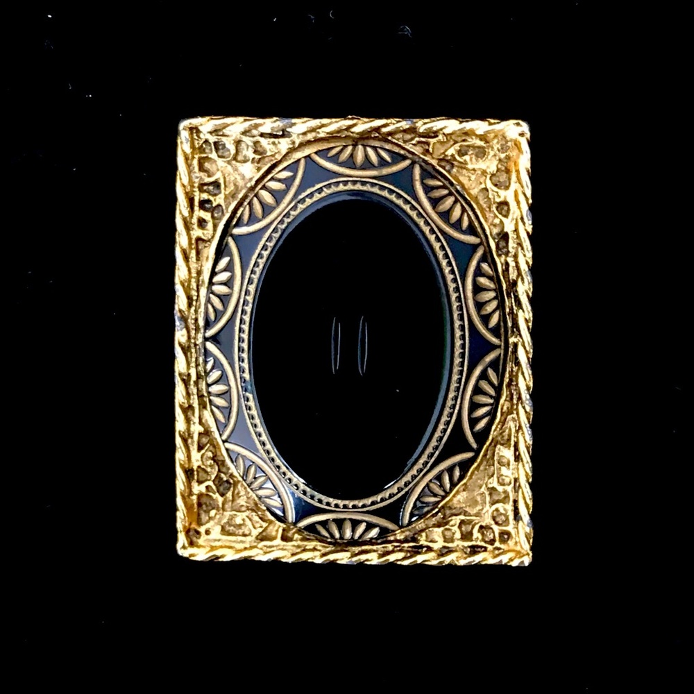 Vintage Brooch and Pendant (2 in 1)